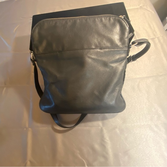 Margot, New York leather Crossbody adjustable strap black purse - Picture 3 of 12